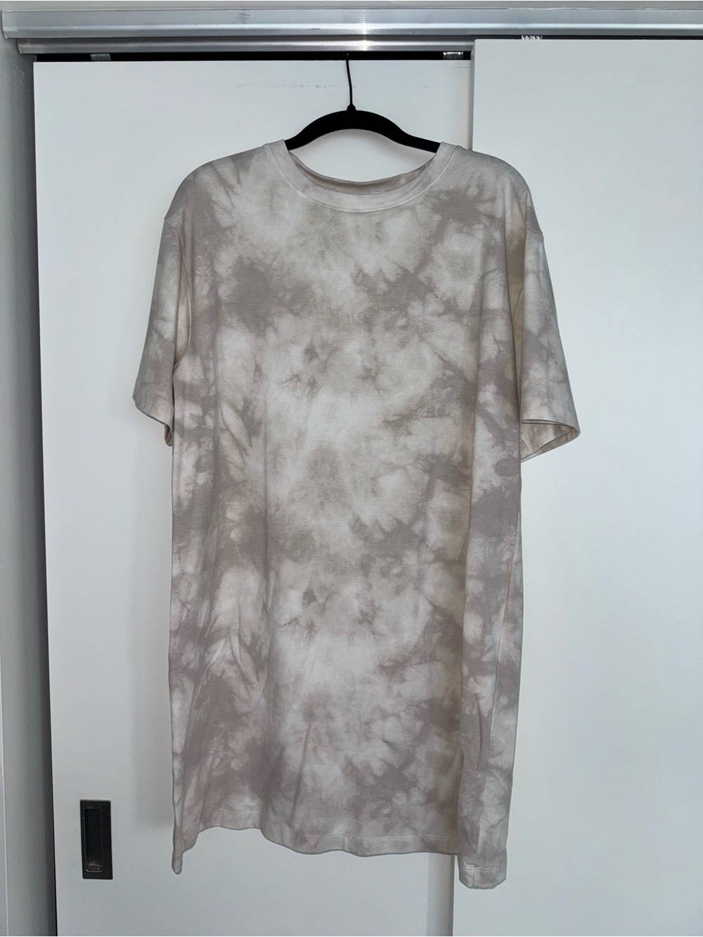 a new day Neutral Tie-Dye Short Sleeve Tee Dress — Taupe